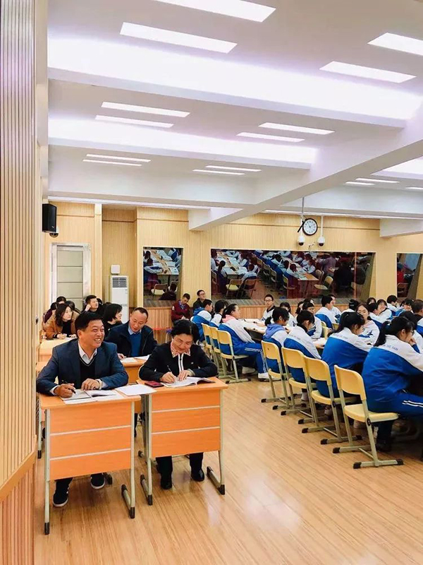 本次活动周关注学校领导的校长作为,李国荣初中得到学科高度的专2017历史数学质检宁德图片